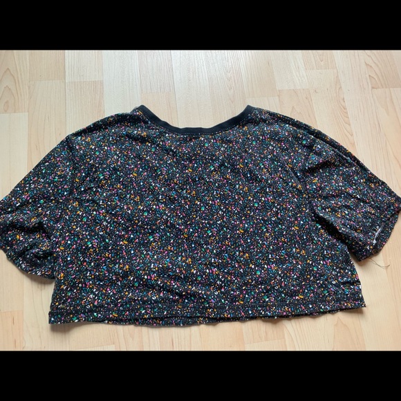 UO Black 80s Style Crop Top with Pocket - Picture 3 of 3